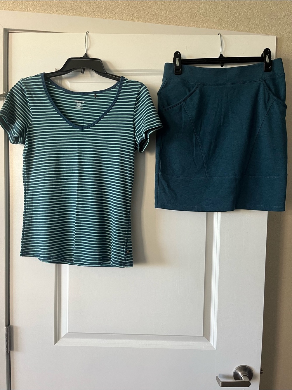 Toad&CO Skirt and Top set